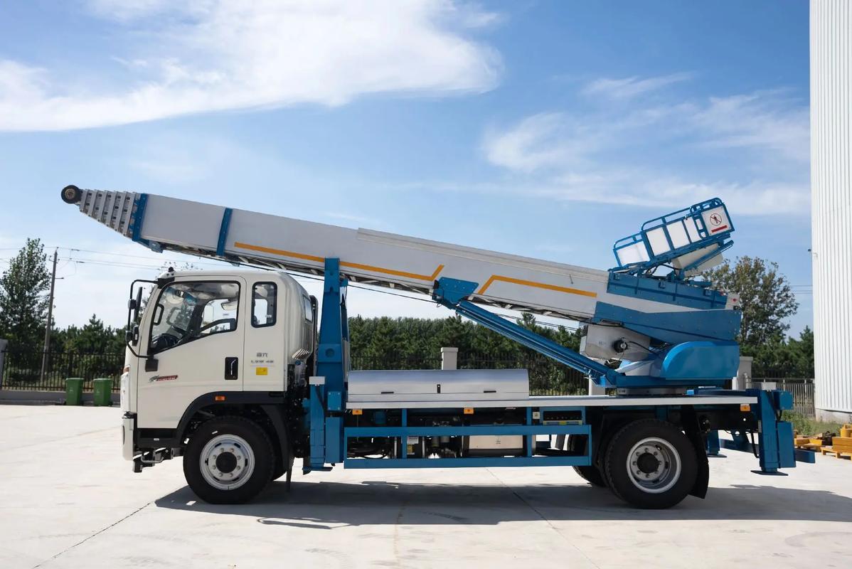 花溪云梯上料车租赁费用