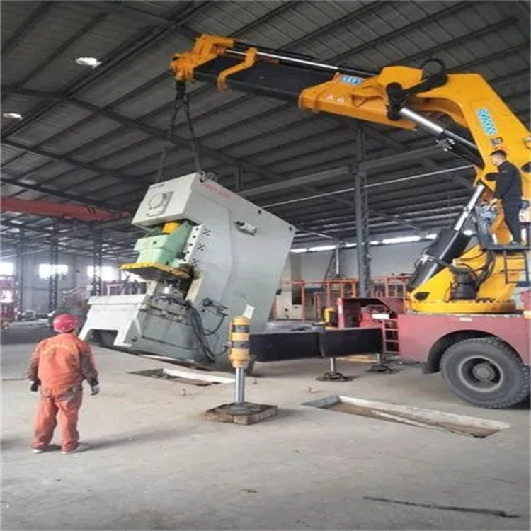 花溪80吨折臂吊车出租附近电话