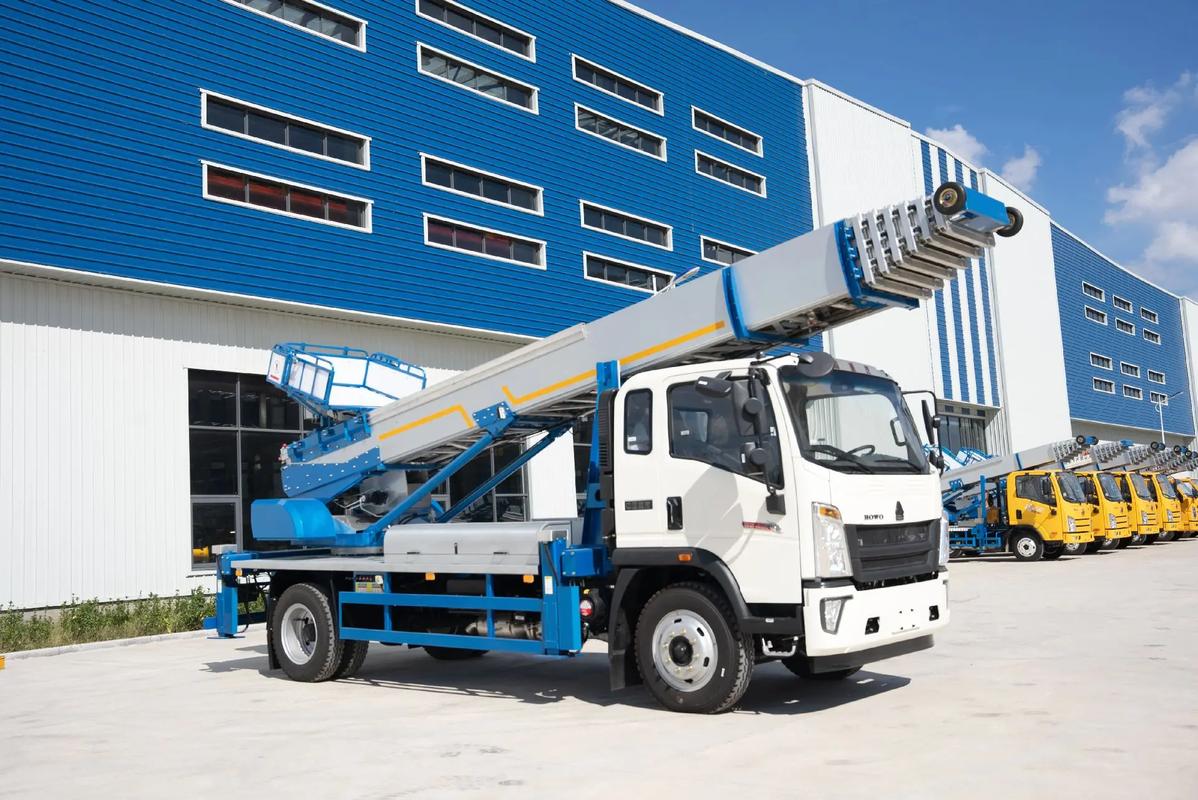 花溪出租云梯车高空作业车 建筑垃圾搬运