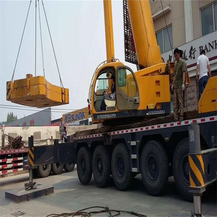 花溪当地吊车出租|机器吊装|75吨|工厂搬迁服务